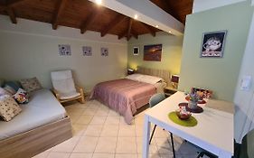 Semelia'S Guest House